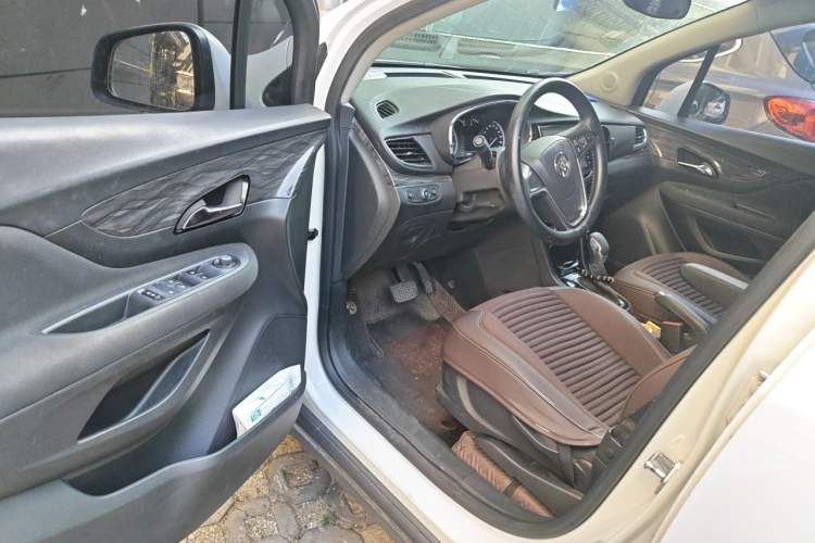 Used Buick Encore 2016 18T Automatic Two-Wheel Drive Urban Leading Edition Driver Seat