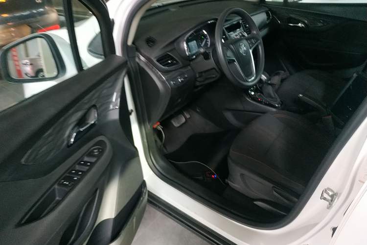Used Buick Encore 2016 18T Automatic Two-Wheel Drive Urban Leading Edition Driver Seat