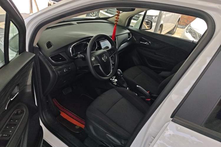 Used Buick Encore 2016 18T Automatic Two-Wheel Drive Urban Leading Edition Driver Seat