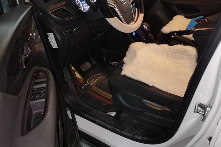 Used Buick Encore 2016 18T Automatic Two-Wheel Drive Urban Leading Edition Driver Seat