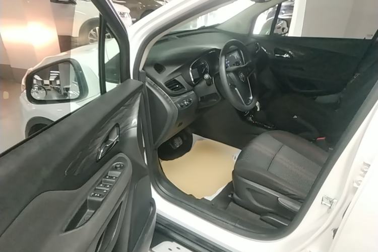 Used Buick Encore 2016 18T Automatic Two-Wheel Drive Urban Leading Edition Driver Seat