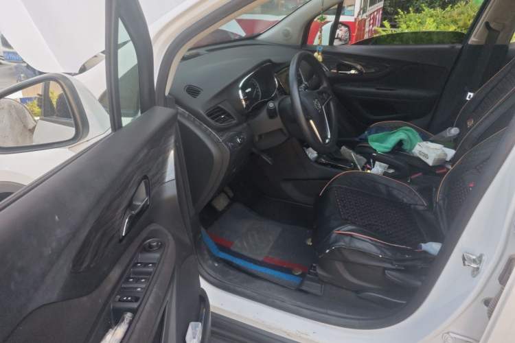 Used Buick Encore 2016 18T Automatic Two-Wheel Drive Urban Leading Edition Driver Seat