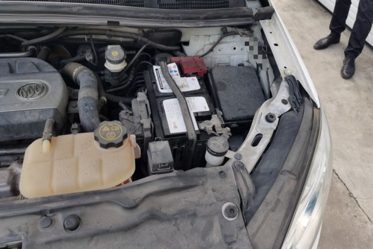 Used Buick Encore 2016 18T Automatic Two-Wheel Drive Urban Elite Model Engine Bay Left