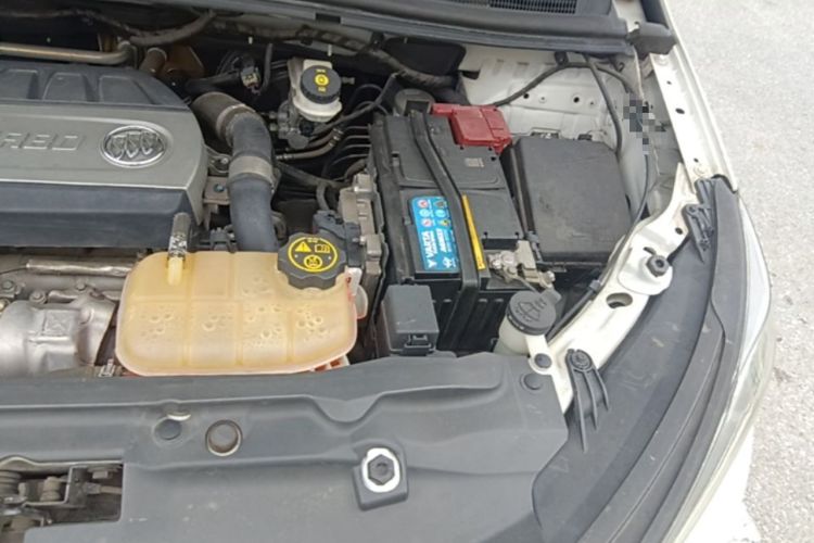 Used Buick Encore 2016 18T Automatic Two-Wheel Drive Urban Elite Model Engine Bay Left