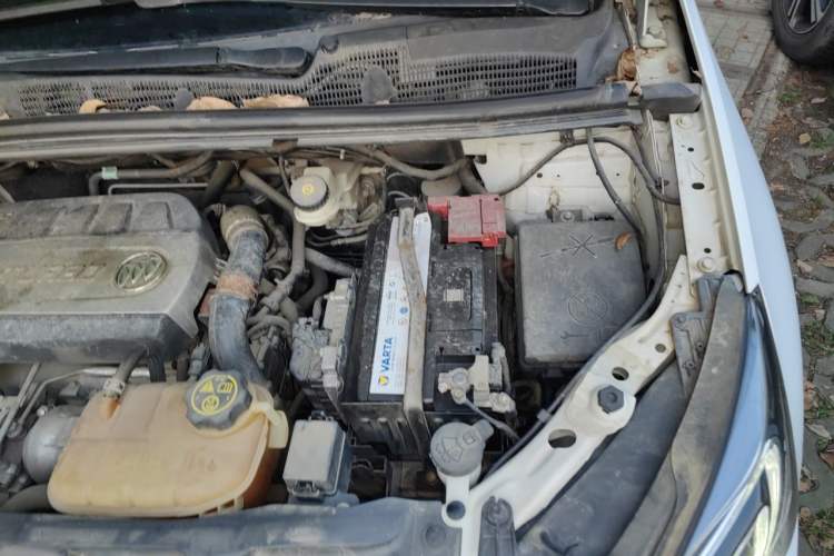 Used Buick Encore 2016 18T Automatic Two-Wheel Drive Urban Elite Model Engine Bay Left