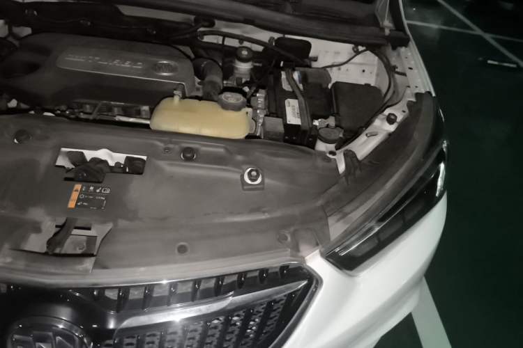 Used Buick Encore 2016 18T Automatic Two-Wheel Drive Urban Elite Model Engine Bay Left