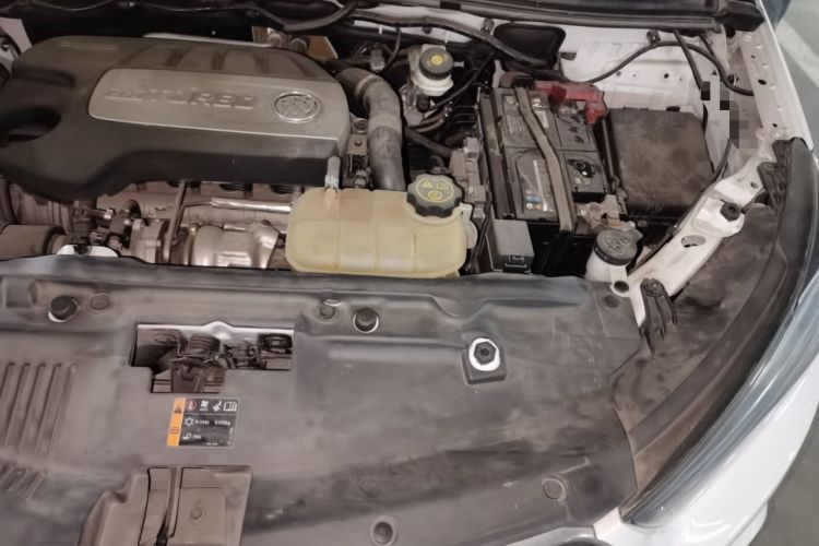 Used Buick Encore 2016 18T Automatic Two-Wheel Drive Urban Leading Edition Engine Bay Left