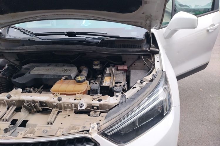 Used Buick Encore 2016 18T Manual Two-Wheel Drive Urban Advanced Model Engine Bay Left