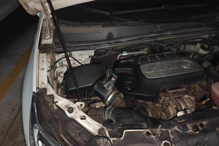 Used Buick Encore 2016 18T Automatic Two-Wheel Drive Urban Elite Model Engine Bay Right