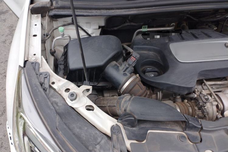 Used Buick Encore 2016 18T Automatic Two-Wheel Drive Urban Elite Model Engine Bay Right