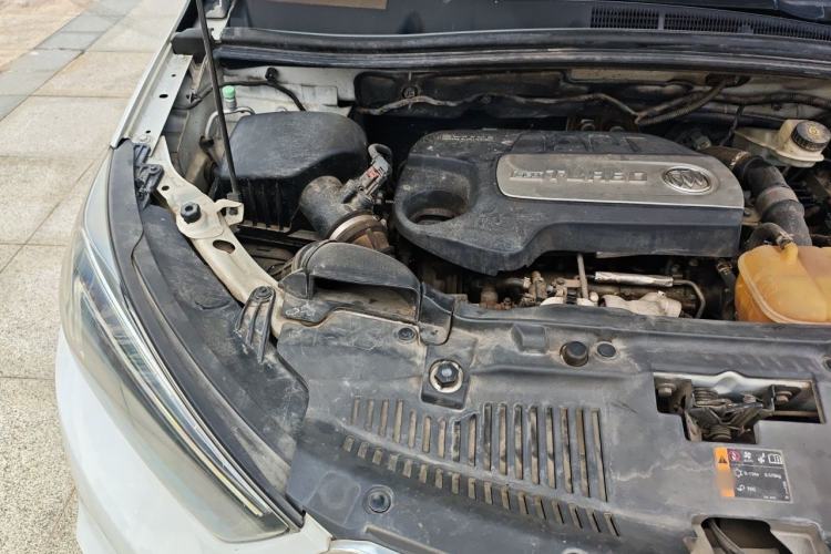 Used Buick Encore 2016 18T Automatic Two-Wheel Drive Urban Leading Edition Engine Bay Right
