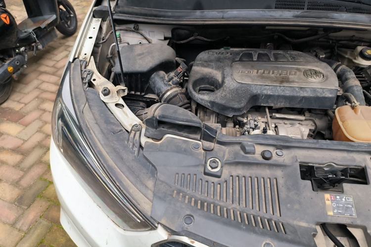 Used Buick Encore 2016 18T Automatic Two-Wheel Drive Urban Leading Edition Engine Bay Right