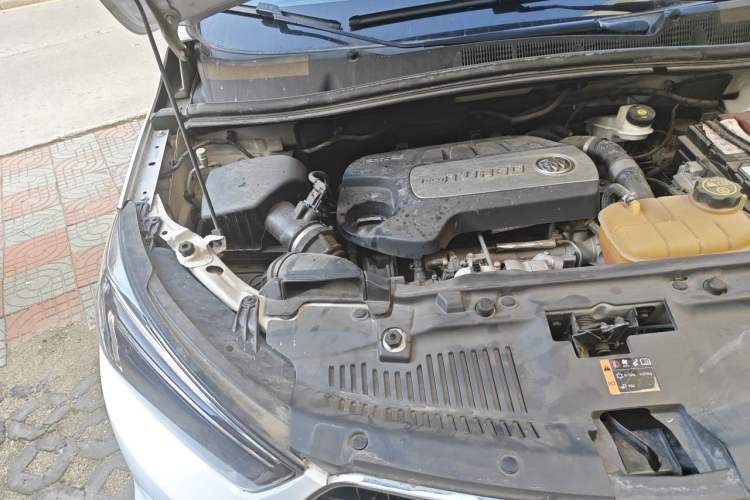 Used Buick Encore 2016 18T Automatic Two-Wheel Drive Urban Leading Edition Engine Bay Right