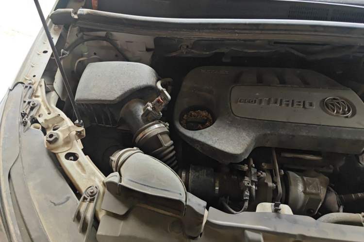 Used Buick Encore 2016 18T Automatic Two-Wheel Drive Urban Leading Edition Engine Bay Right