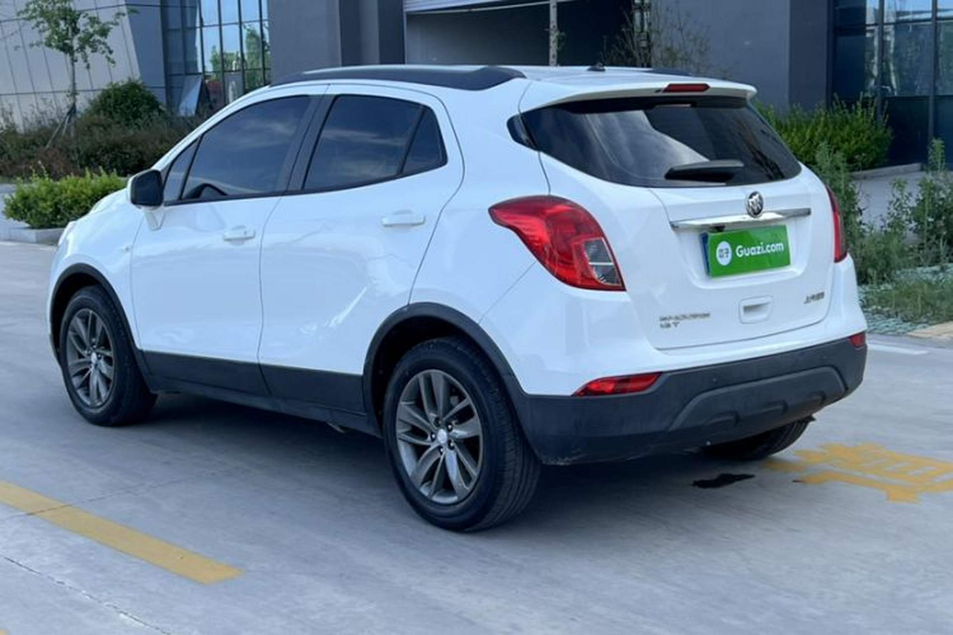 Used Buick Encore 2016 18T Automatic Two-Wheel Drive Urban Leading Edition Exterior 1