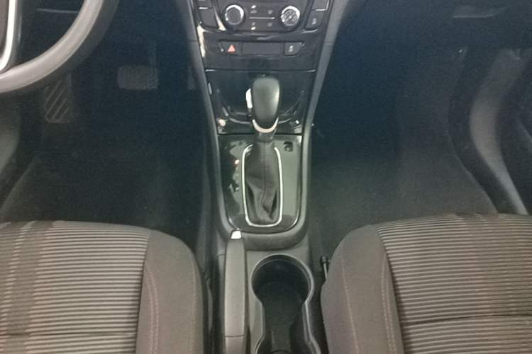 Used Buick Encore 2016 18T Automatic Two-Wheel Drive Urban Leading Edition Gear Lever