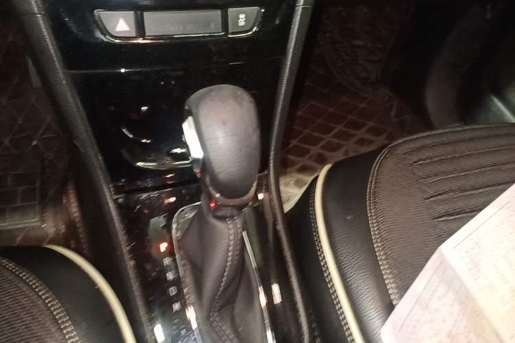 Used Buick Encore 2016 18T Automatic Two-Wheel Drive Urban Leading Edition Gear Lever