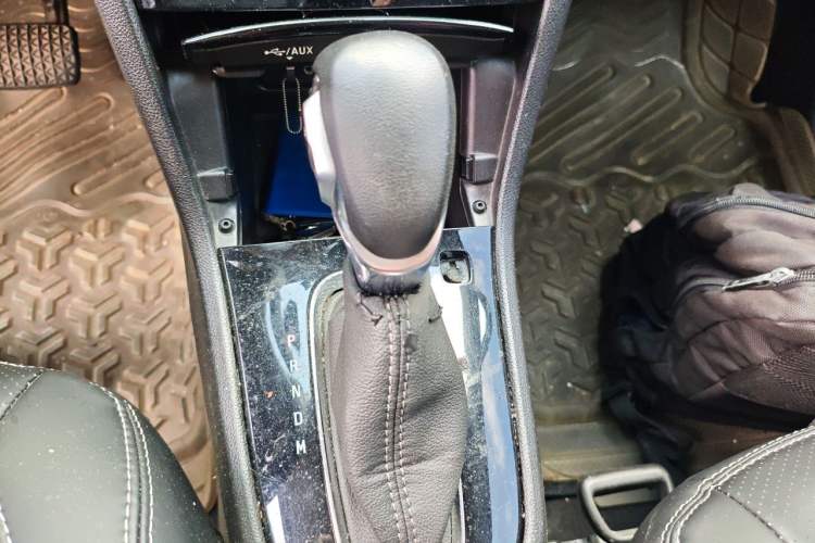 Used Buick Encore 2016 18T Automatic Two-Wheel Drive Urban Leading Edition Gear Lever