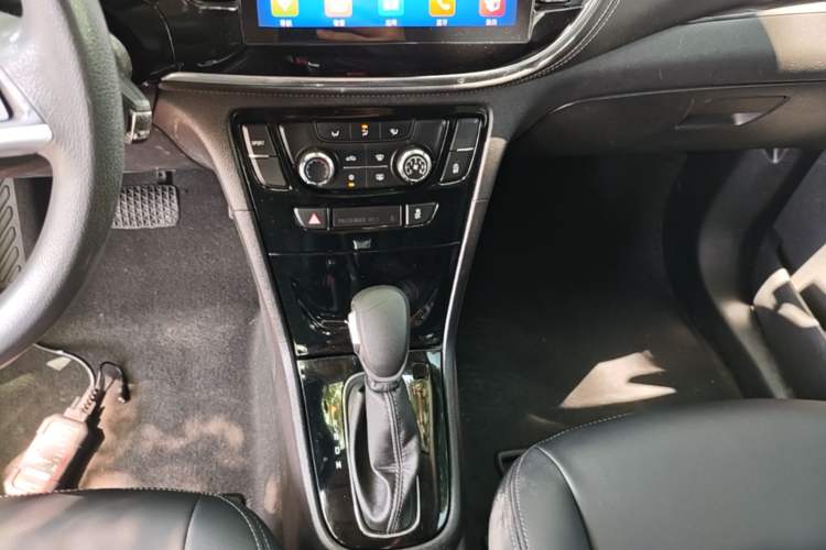 Used Buick Encore 2016 18T Automatic Two-Wheel Drive Urban Leading Edition Gear Lever