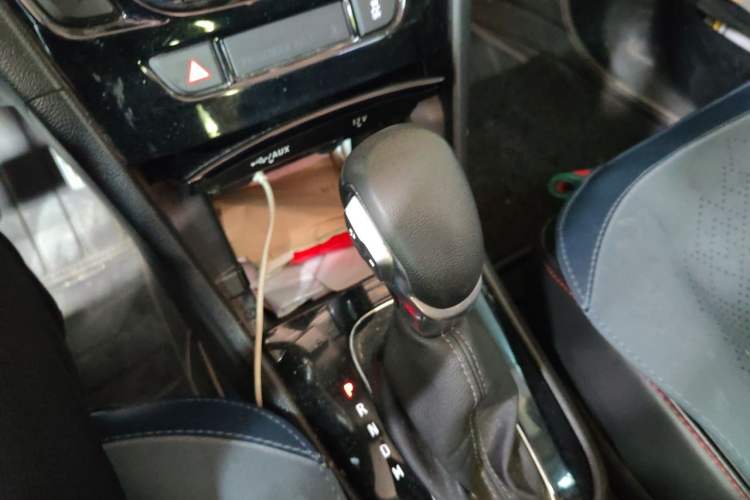 Used Buick Encore 2016 18T Automatic Two-Wheel Drive Urban Elite Model Gear Lever