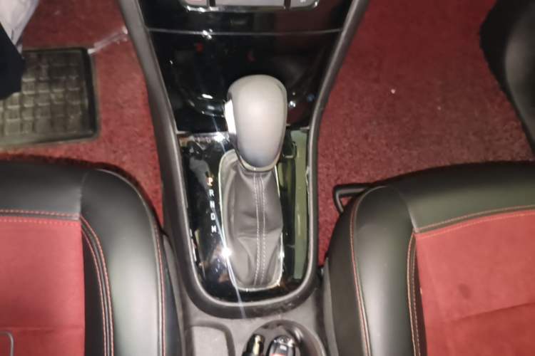 Used Buick Encore 2016 18T Automatic Two-Wheel Drive Urban Elite Model Gear Lever