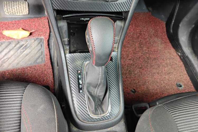 Used Buick Encore 2016 18T Automatic Two-Wheel Drive Urban Leading Edition Gear Lever