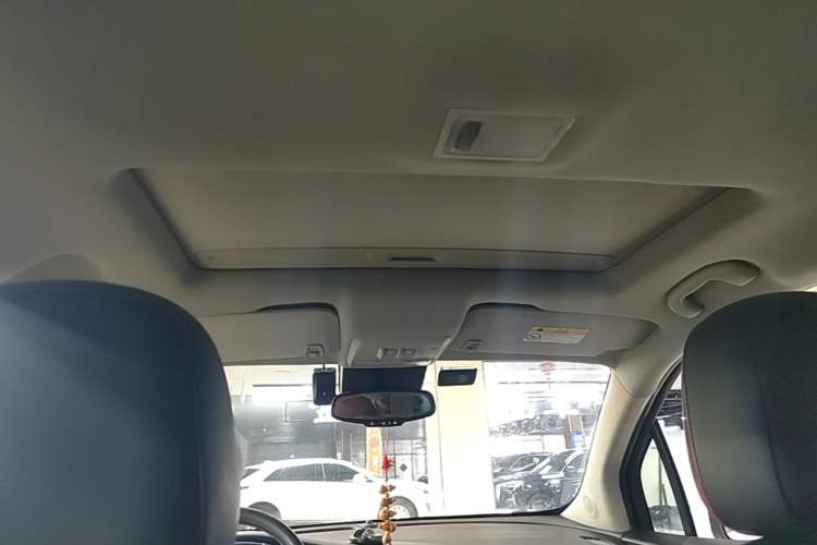 Used Buick Encore 2016 18T Automatic Two-Wheel Drive Urban Elite Model Headliner