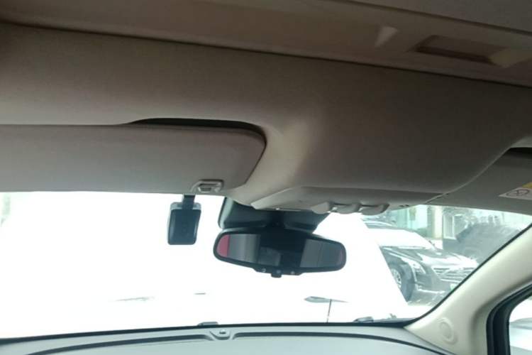 Used Buick Encore 2016 18T Automatic Two-Wheel Drive Urban Elite Model Headliner
