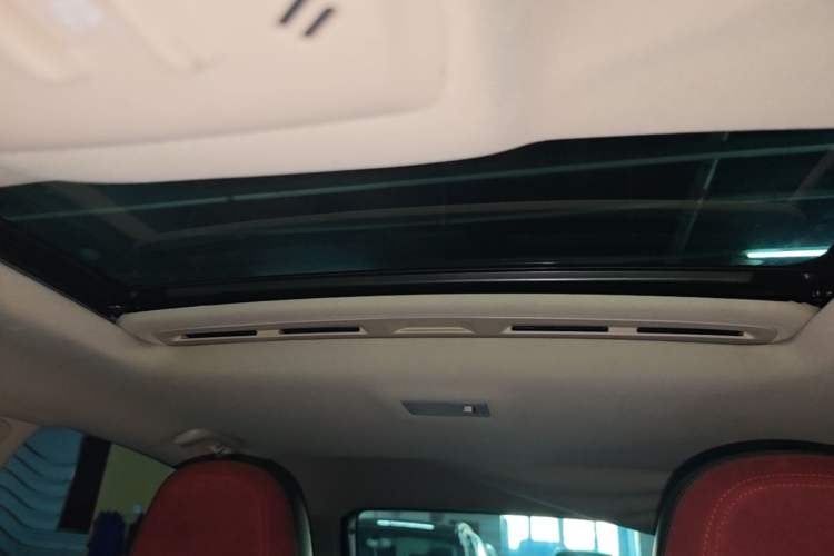 Used Buick Encore 2016 18T Automatic Two-Wheel Drive Urban Elite Model Headliner
