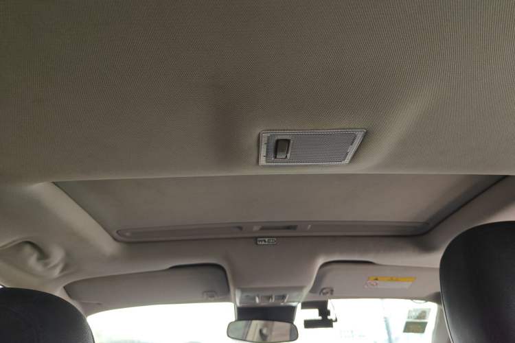 Used Buick Encore 2016 18T Automatic Two-Wheel Drive Urban Leading Edition Headliner