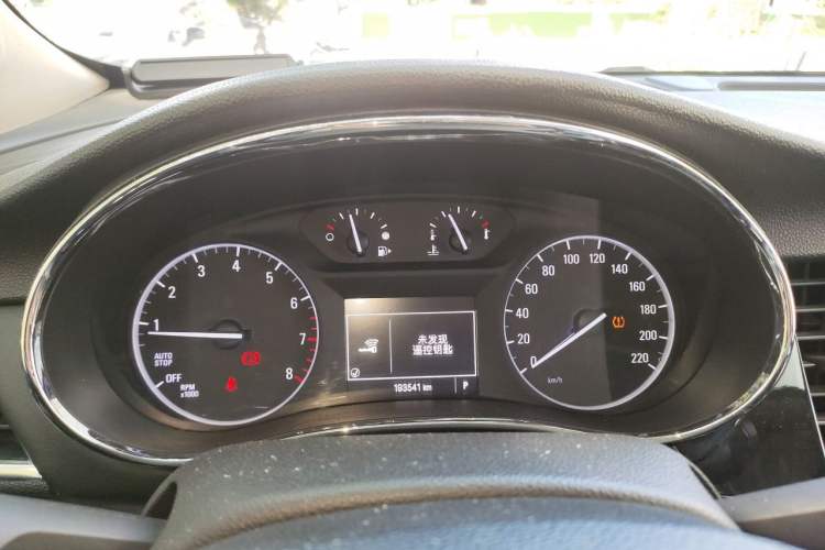 Used Buick Encore 2016 18T Automatic Two-Wheel Drive Urban Fashion Model Instrument Cluster