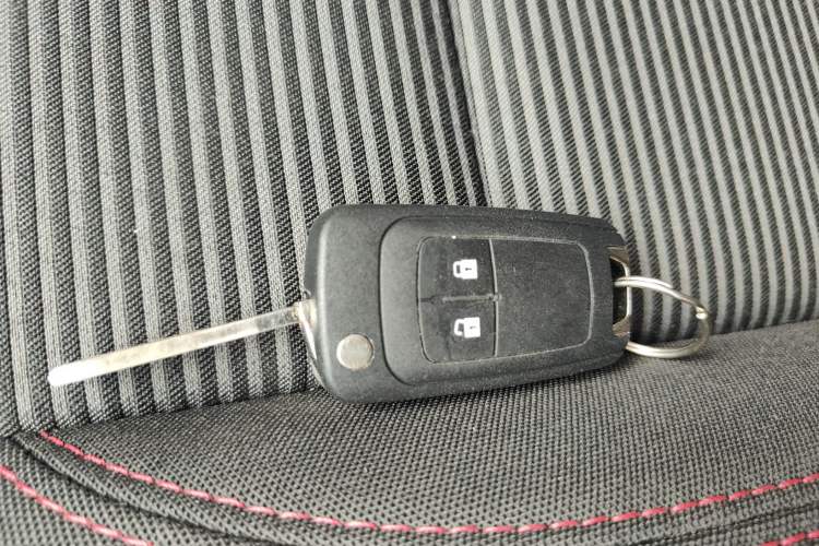 Used Buick Encore 2016 18T Automatic Two-Wheel Drive Urban Leading Edition Interior 1