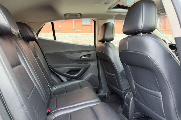 Used Buick Encore 2016 18T Automatic Two-Wheel Drive Urban Leading Edition Interior 2