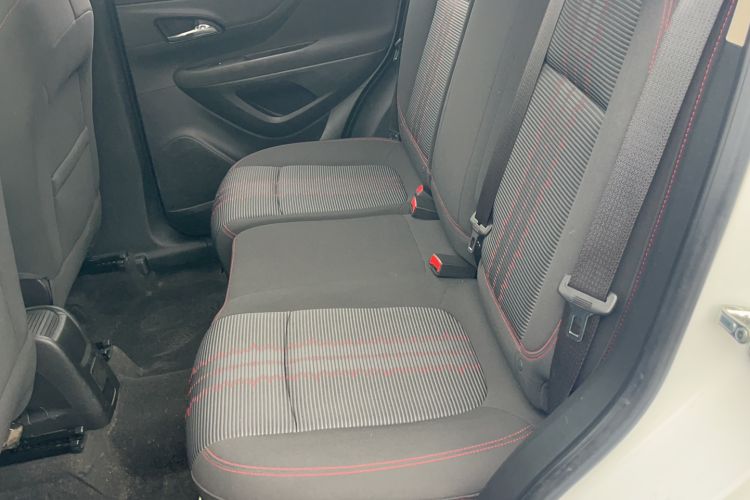 Used Buick Encore 2016 18T Automatic Two-Wheel Drive Urban Leading Edition Interior 4