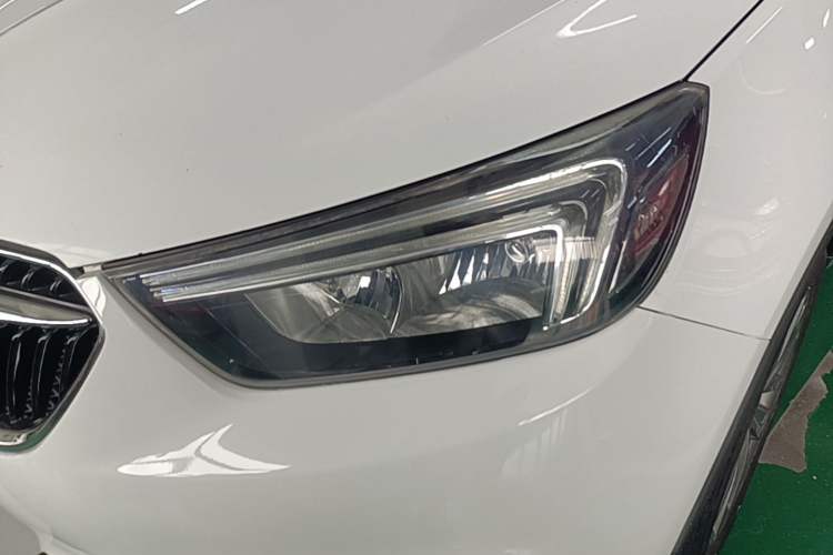 Used Buick Encore 2016 18T Automatic Two-Wheel Drive Urban Leading Edition Left Front Headlight