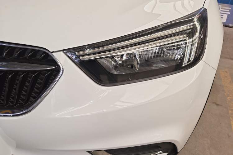 Used Buick Encore 2016 18T Automatic Two-Wheel Drive Urban Leading Edition Left Front Headlight