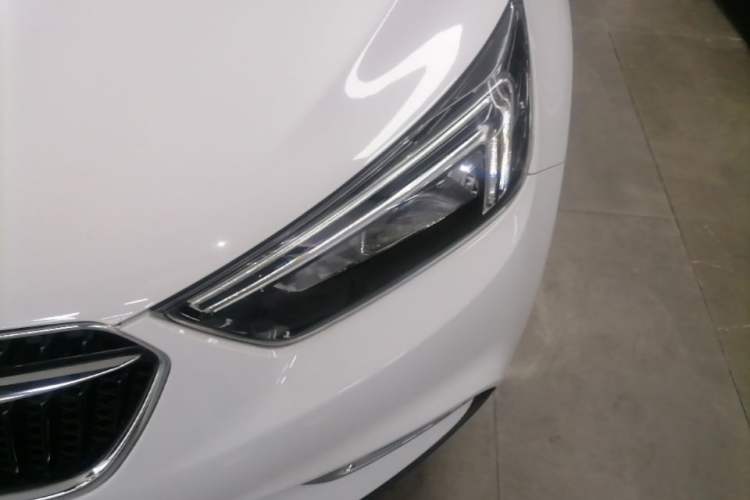Used Buick Encore 2016 18T Automatic Two-Wheel Drive Urban Leading Edition Left Front Headlight