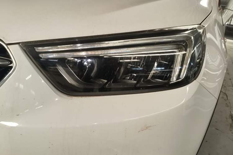 Used Buick Encore 2016 18T Automatic Two-Wheel Drive Urban Elite Model Left Front Headlight