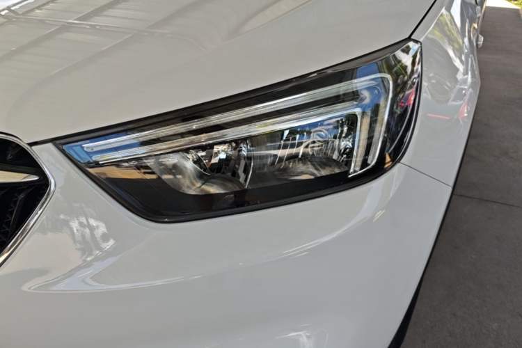 Used Buick Encore 2016 18T Automatic Two-Wheel Drive Urban Leading Edition Left Front Headlight