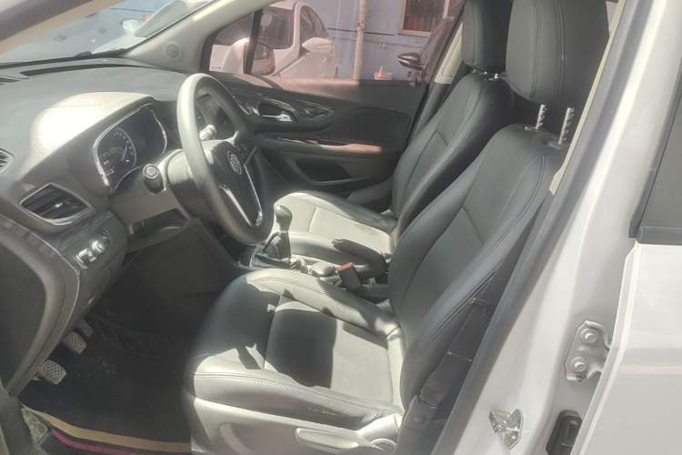 Used Buick Encore 2016 18T Manual Two-Wheel Drive Urban Advanced Model Left Front Seat