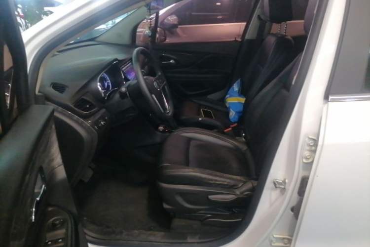 Used Buick Encore 2016 18T Automatic Two-Wheel Drive Urban Leading Edition Left Front Seat