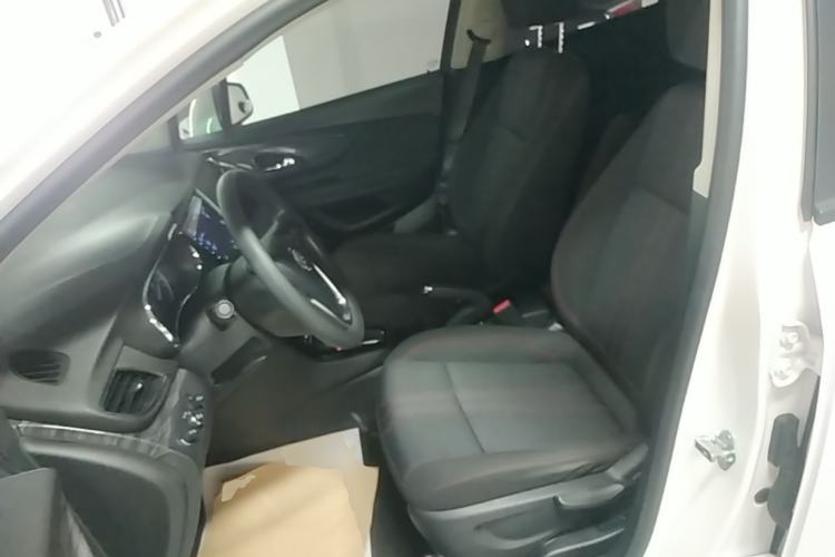 Used Buick Encore 2016 18T Automatic Two-Wheel Drive Urban Leading Edition Left Front Seat
