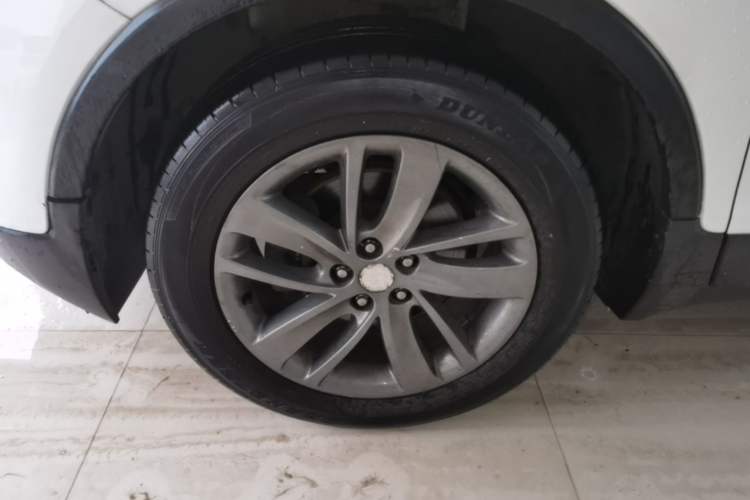 Used Buick Encore 2016 18T Automatic Two-Wheel Drive Urban Fashion Model Left Front Wheel Hub