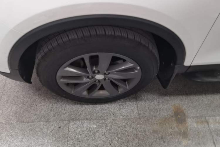 Used Buick Encore 2016 18T Automatic Two-Wheel Drive Urban Leading Edition Left Front Wheel Hub