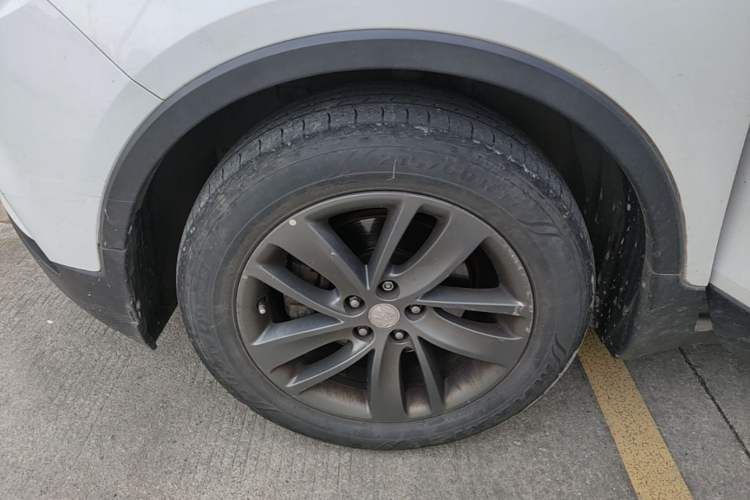 Used Buick Encore 2016 18T Automatic Two-Wheel Drive Urban Leading Edition Left Front Wheel Hub
