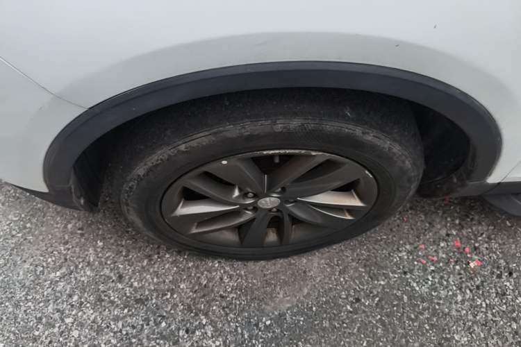 Used Buick Encore 2016 18T Automatic Two-Wheel Drive Urban Leading Edition Left Front Wheel Hub