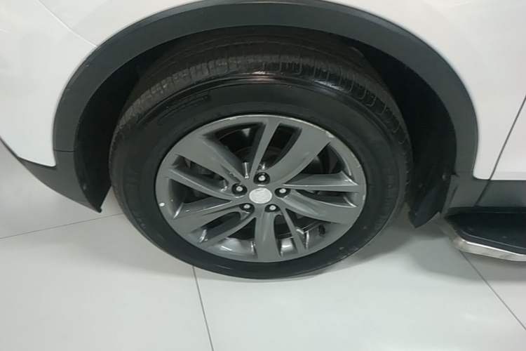 Used Buick Encore 2016 18T Automatic Two-Wheel Drive Urban Leading Edition Left Front Wheel Hub