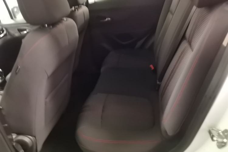 Used Buick Encore 2016 18T Manual Two-Wheel Drive Urban Advanced Model Left Rear Seat