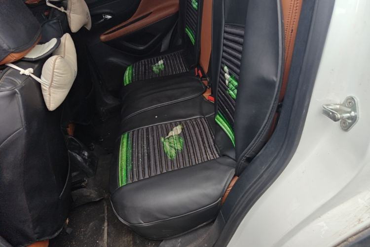 Used Buick Encore 2016 18T Automatic Two-Wheel Drive Urban Leading Edition Left Rear Seat