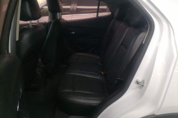 Used Buick Encore 2016 18T Automatic Two-Wheel Drive Urban Leading Edition Left Rear Seat